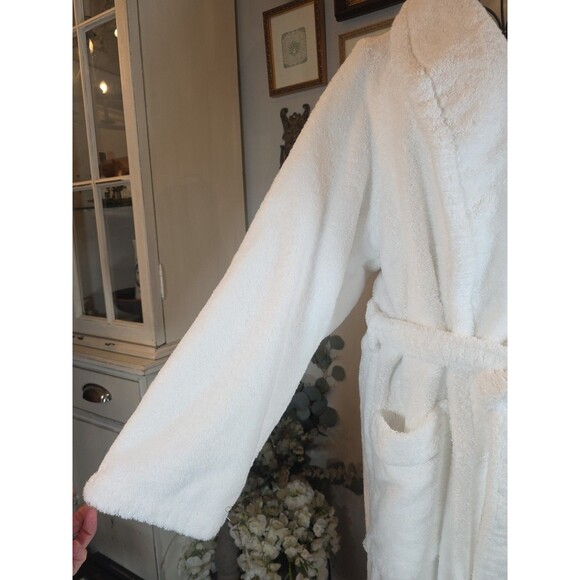 White Women's Robe - Picture 3 of 10